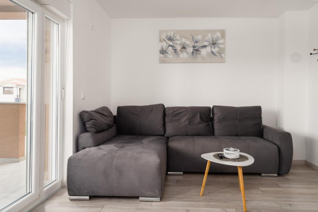 Apartmani Villa Ruby Linardici Ngoại thất bức ảnh