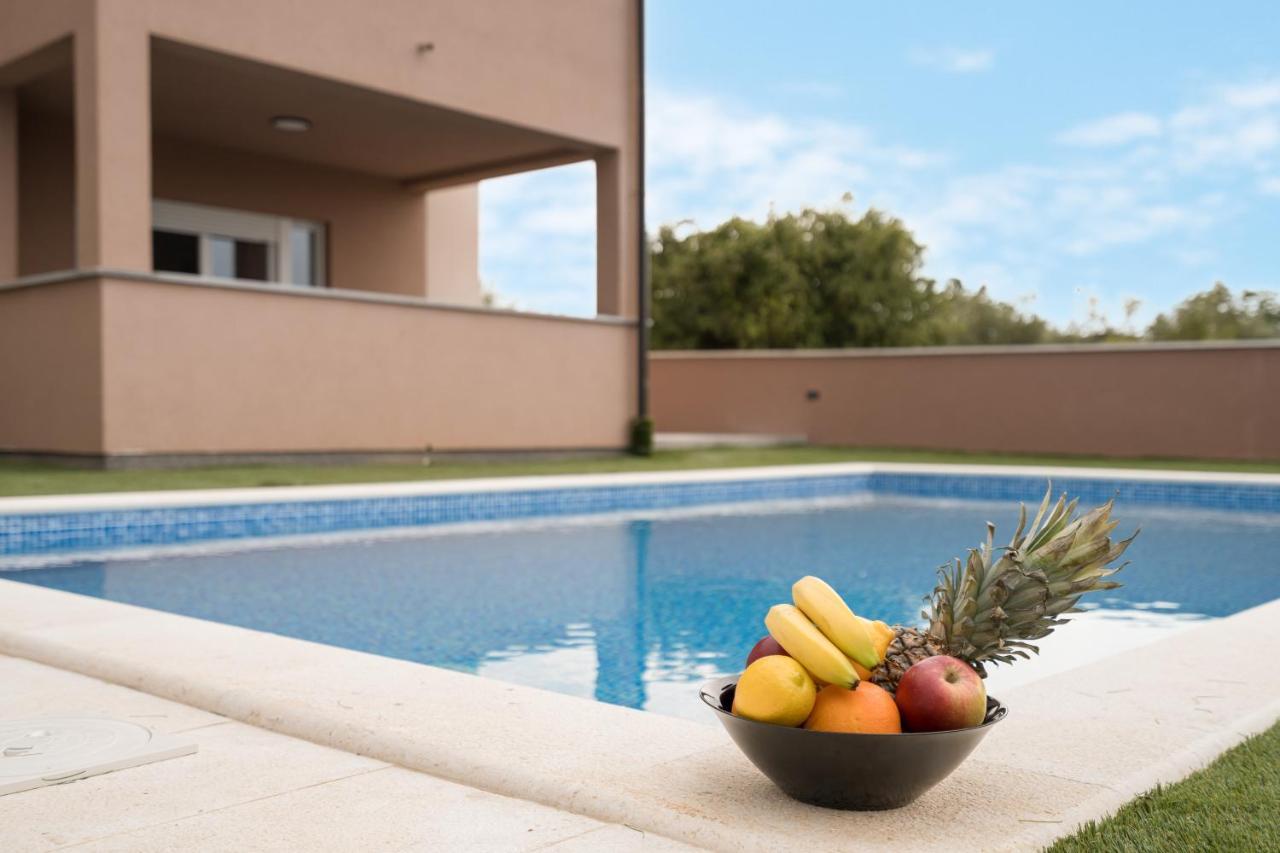 Apartmani Villa Ruby Linardici Ngoại thất bức ảnh