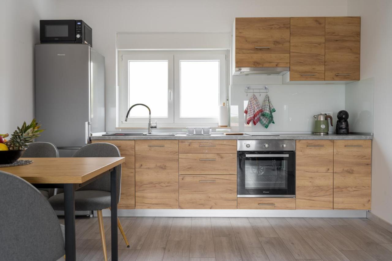 Apartmani Villa Ruby Linardici Ngoại thất bức ảnh