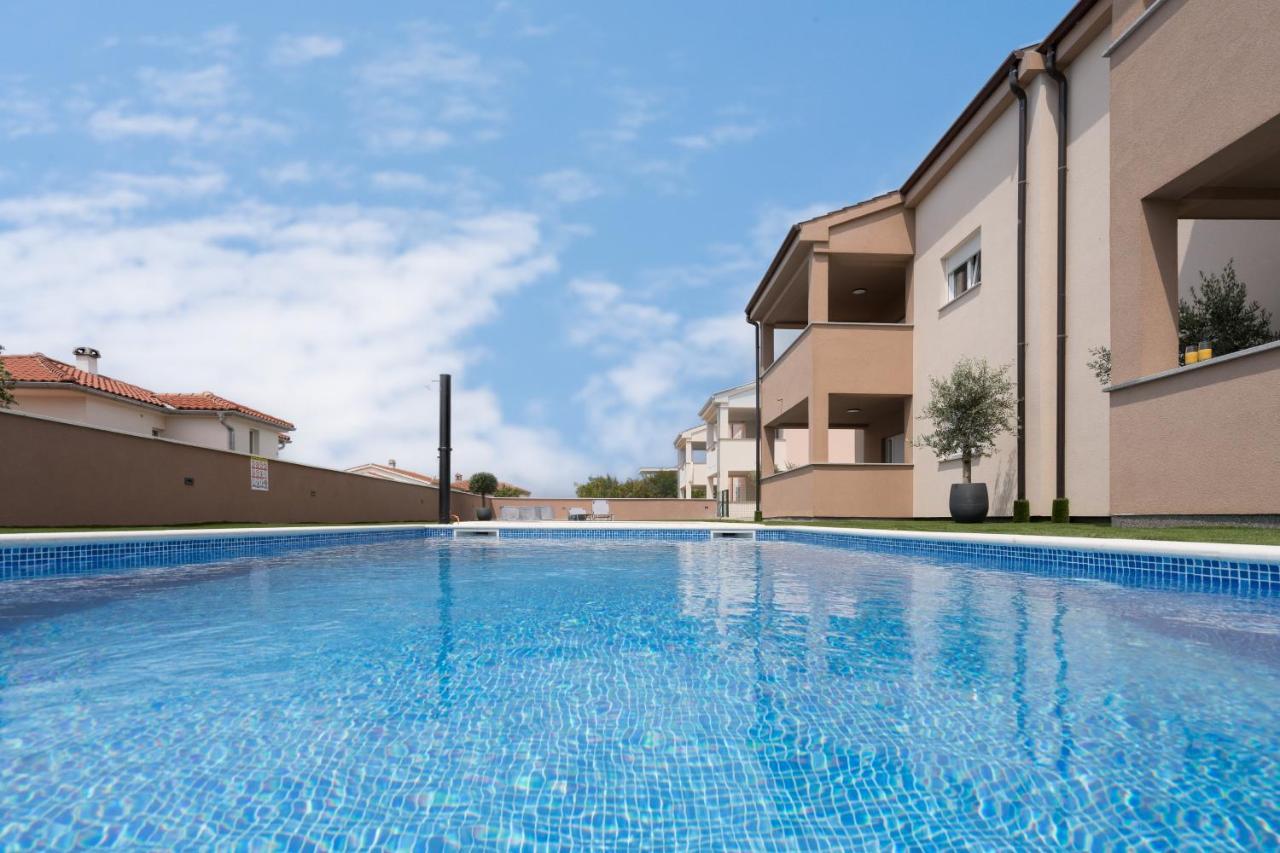 Apartmani Villa Ruby Linardici Ngoại thất bức ảnh